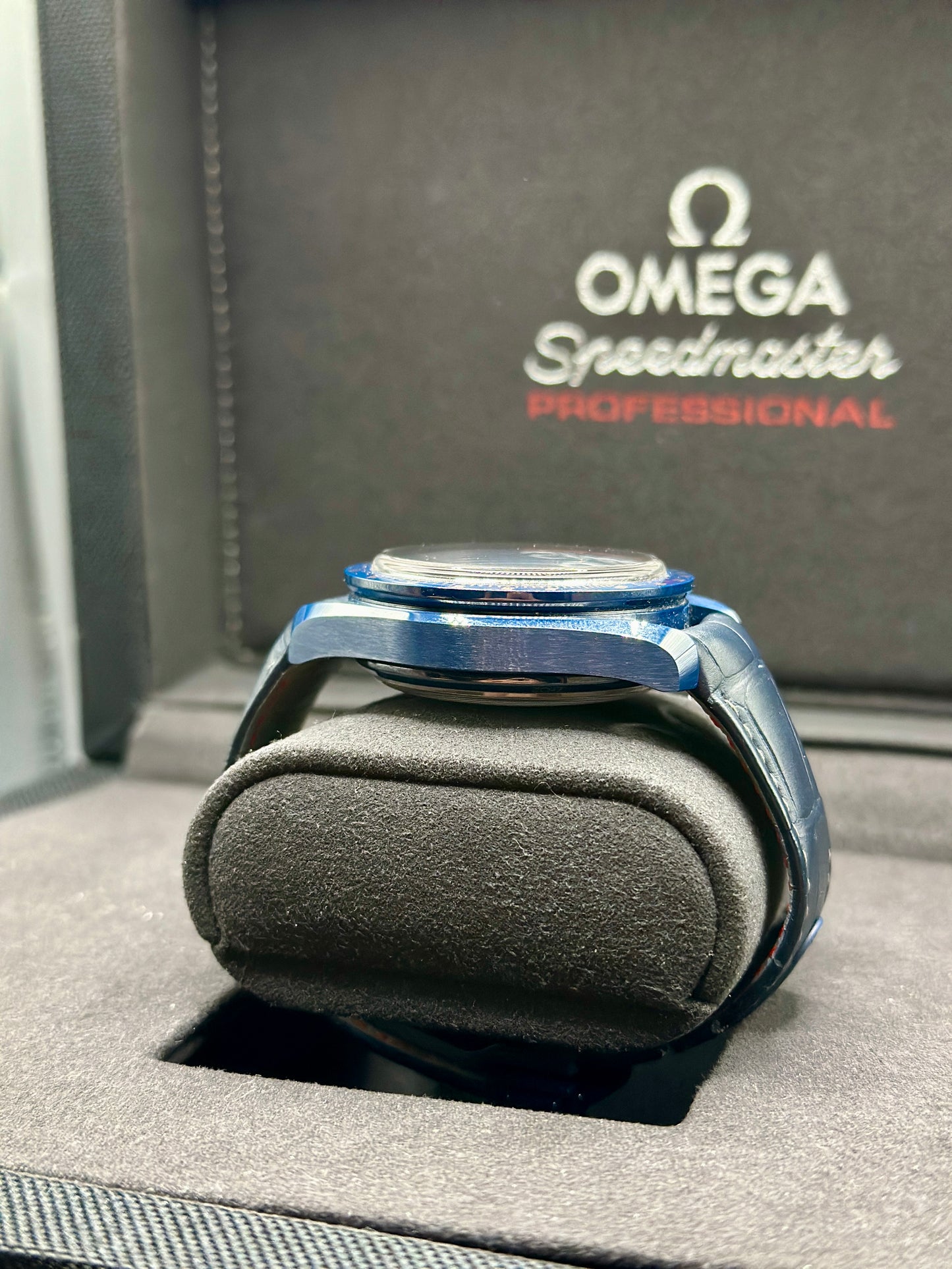 Omega Speedmaster Blue Side of the Moon Aventurine Full Set